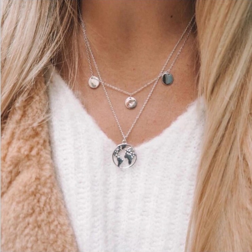 Wanderlust ♡ Necklace - Picture 4 of 8